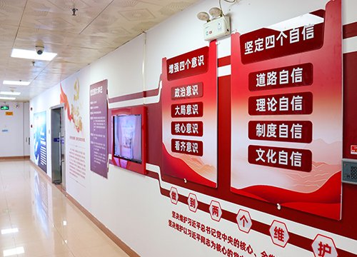 强化标杆引领，推进阵地建设